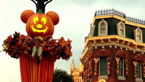 HONG KONG DISNEYLAND IS HALLOWEEN READY WITH VILLAINS NIGHT OUT