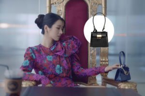 HERE ARE THE EXACT BAGS THAT SEO YE-JI'S "IT'S OKAY NOT TO BE OKAY" CHARACTER BEEN TOTING IN EPISODES 1 AND 2