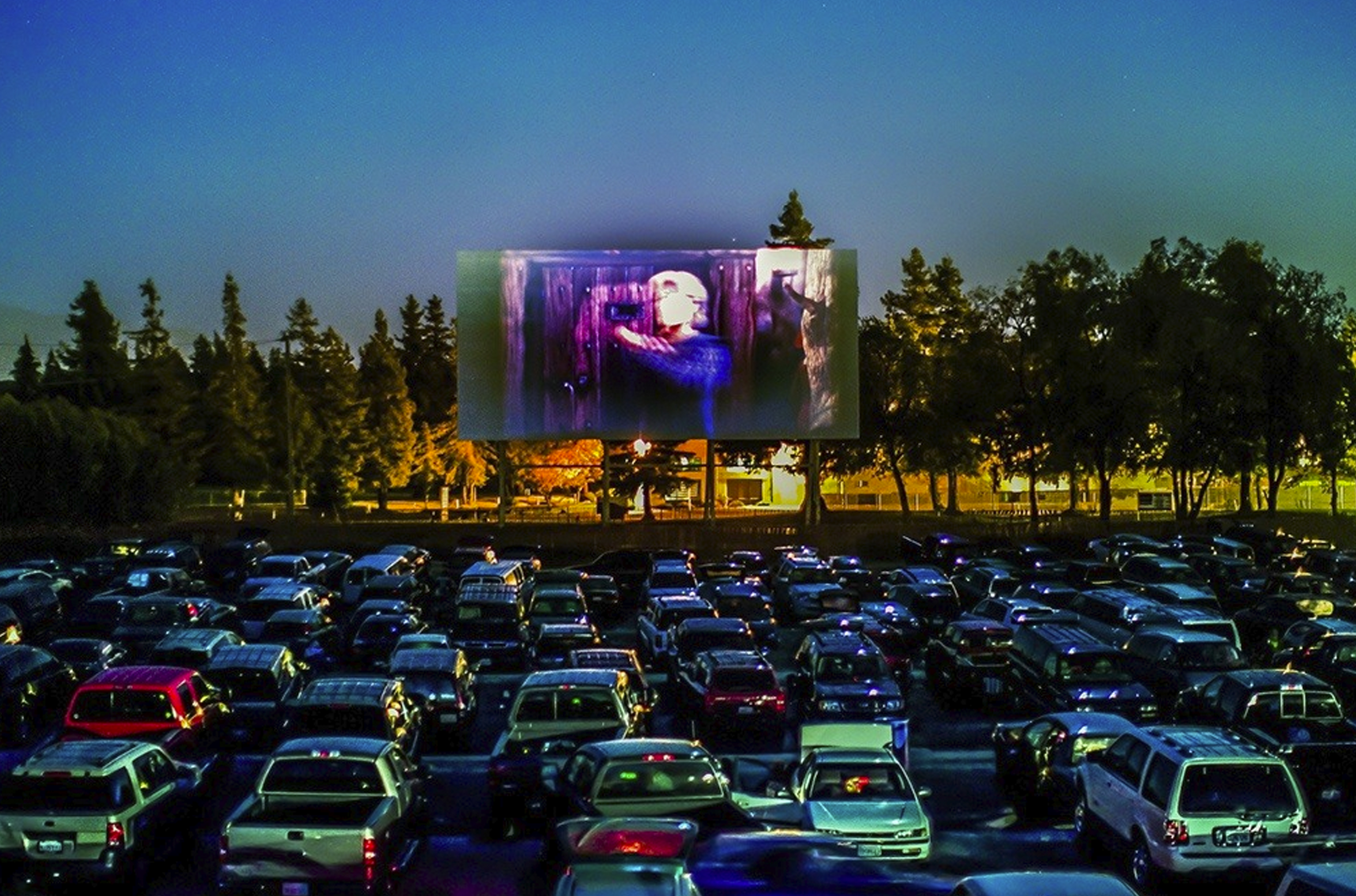 SM MOVIES BY THE BAY: A DRIVE-IN CINEMA IN METRO MANILA