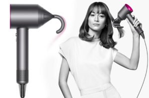 DYSON INTRODUCES FLYAWAY ATTACHMENT TO TARGET UNRULY HAIR STRANDS