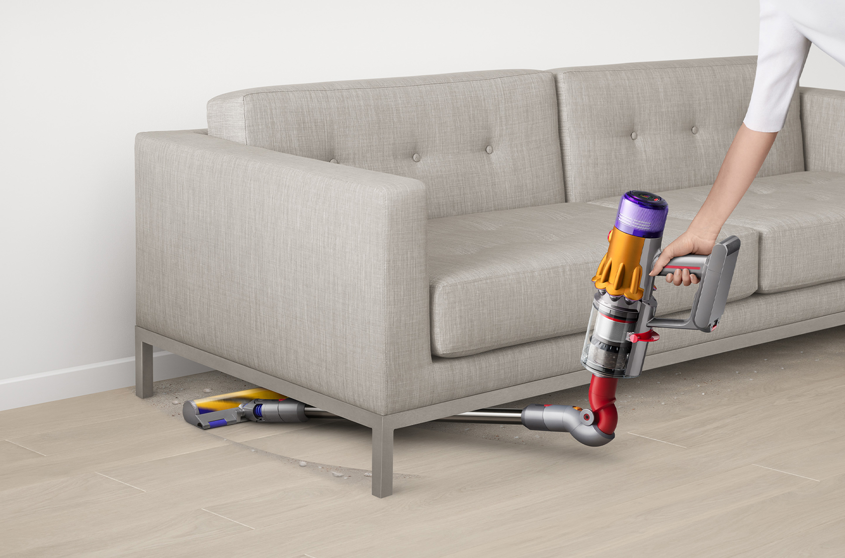 THIS NEW DYSON VACUUM CAN REVEAL HIDDEN DUST WITH ITS GREEN LASER FEATURE